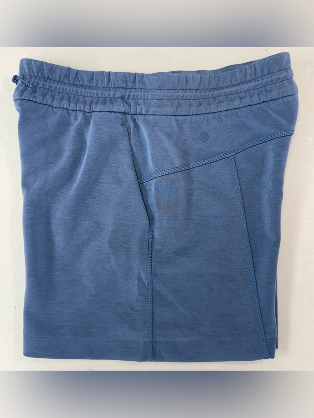 lululemon Softstreme High Rise 4" Shorts SZ 6